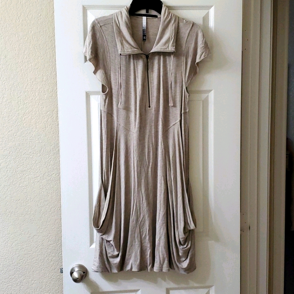 KENSIE Tan Neutral JERSEY KNIT Slouchy Pockets